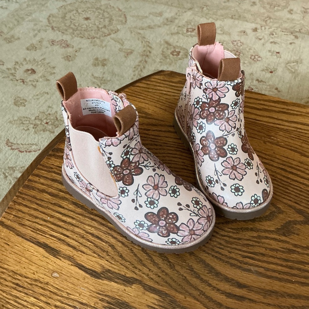 Nordstrom Jaymes Chelsea Boots in Pink Lotus Floral Combo sz 6 Toddler EUC - Picture 5 of 8